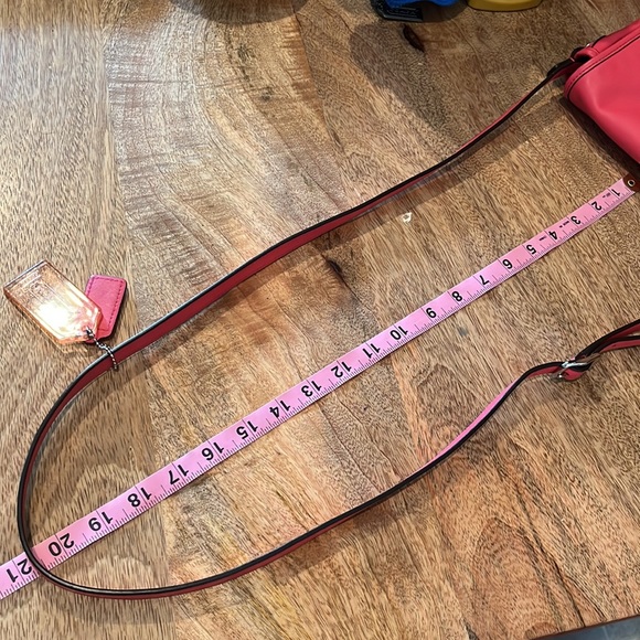 COACH Hadley Leather Field Bag - Picture 14 of 16